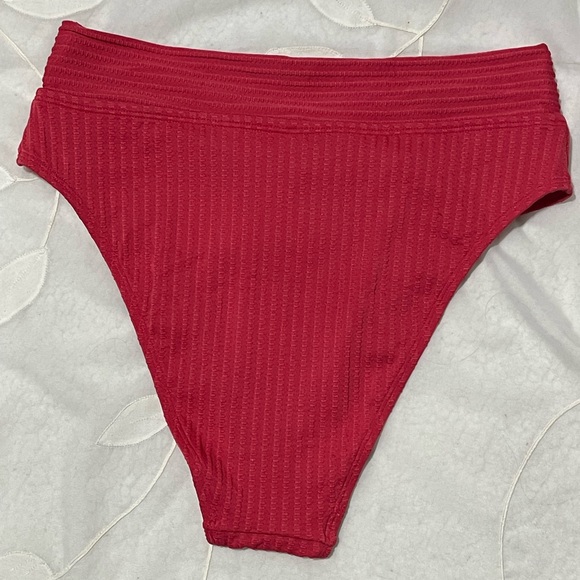 Cupshe Ribbed Red Bikini Bottom - Picture 4 of 6